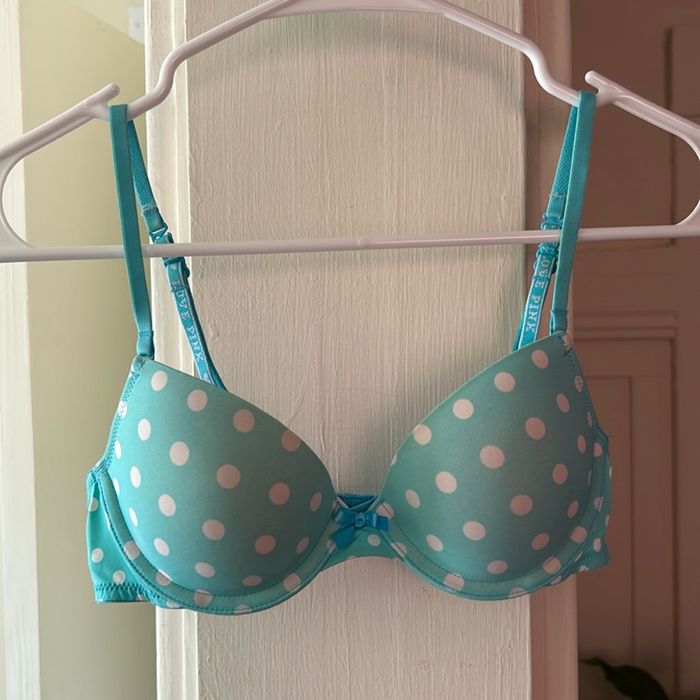 VS polka dot t-shirt bra